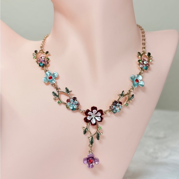 Floral Multicolor Necklace - Picture 4 of 6